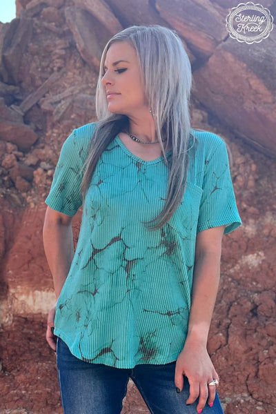 TURQUOISE HERD V-NECK