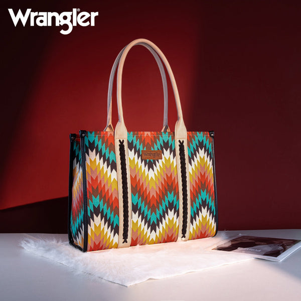 WRANGLER SOUTHWESTERN PATTERN CONCEALED CARRY WIDE TOTE-Black