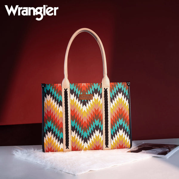 WRANGLER SOUTHWESTERN PATTERN CONCEALED CARRY WIDE TOTE-Black