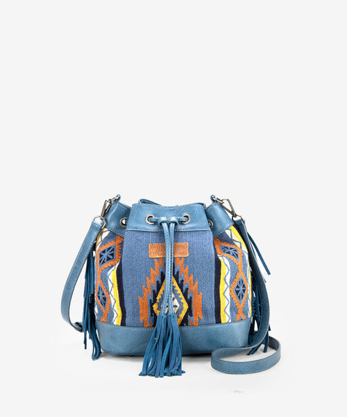 WRANGLER AZTEC KNITTED BUCKET BAG