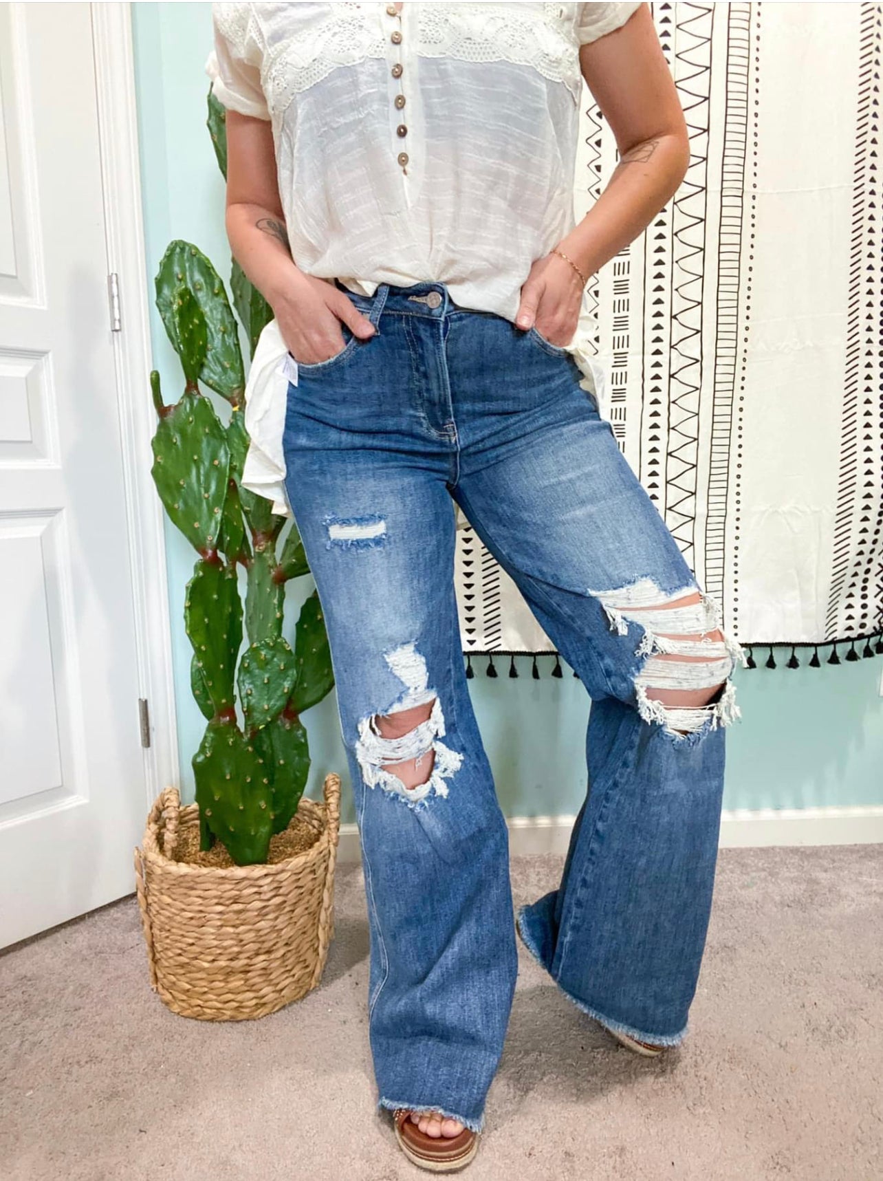 OG BLAKELEY DISTRESSED JEANS
