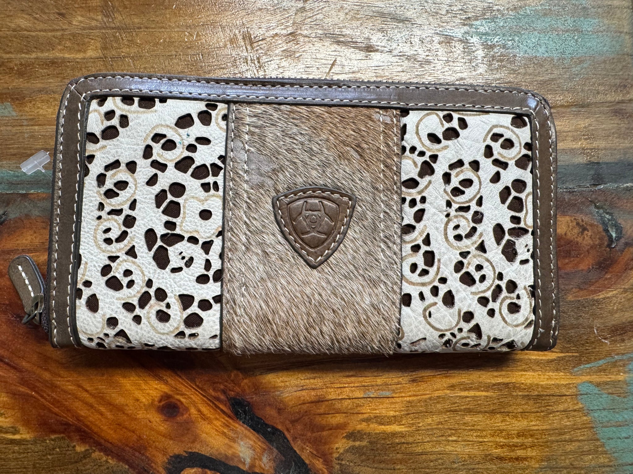 Ariat Lace Wallet **Final Sale**