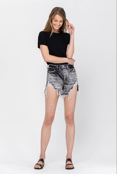 SUPER HIGH RISE MOM SHORTS W HIDDEN BUTTON